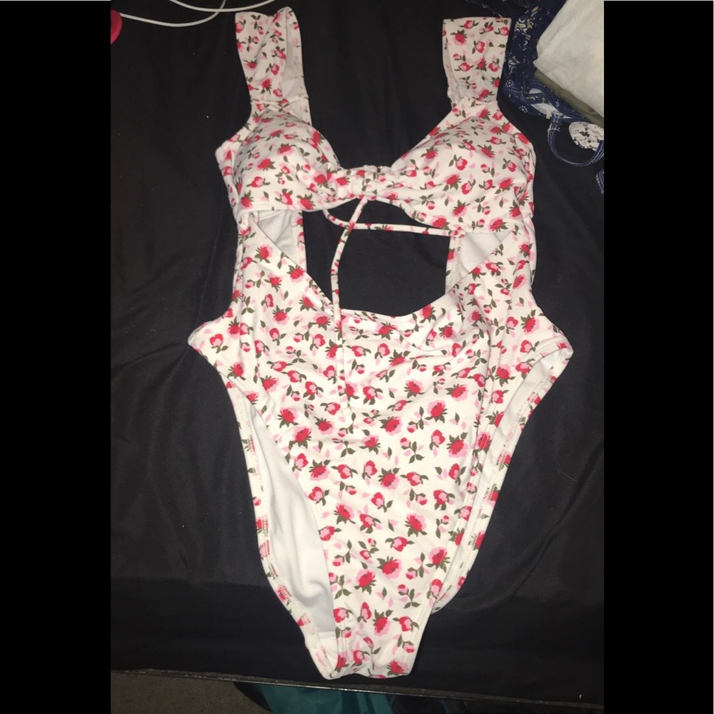 Brand new one piece bathing suit